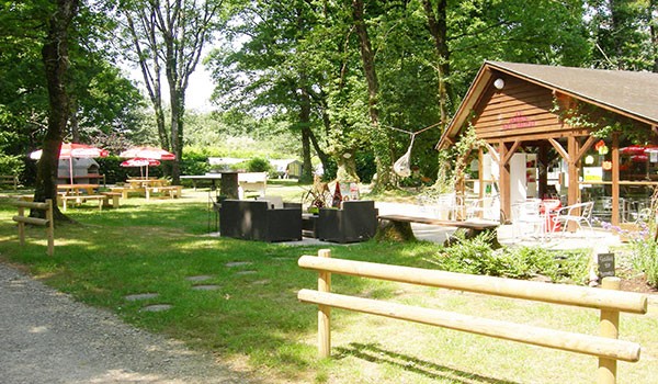 Camping le Bois de Beaumard à Pontchâteau en Brière - proche de l'axe Nantes Vannes - Coin détente