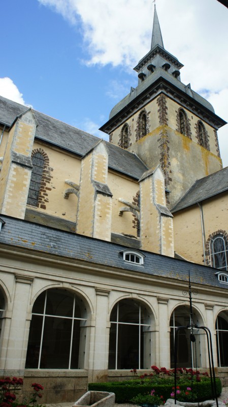 Eglise abbatiale saint-gildas-des-bois