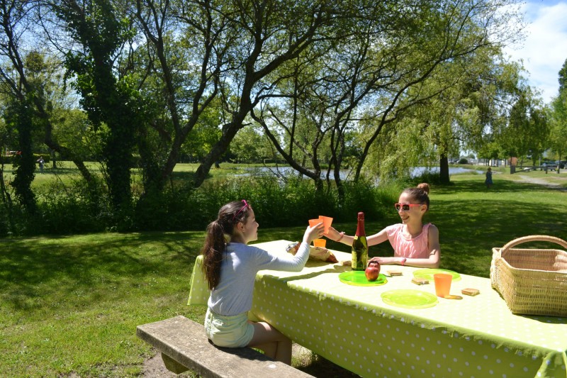 'L'Étang de la Couëronnais' picnic area 