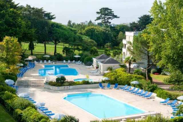 Piscine location de vacances La Baule