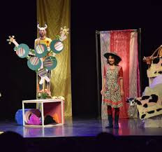 Spectacle les mots magiques - © l'Atelier du Livre qui rêve Spectacle les mots magiques